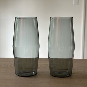 Yield 16 oz Century Glassware in Gray